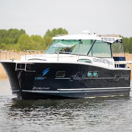 Jacht Motorowy Nautika 1000 *