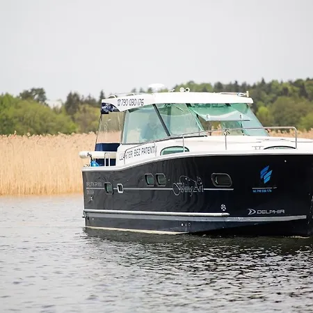 Botel Jacht Motorowy Nautika 1000