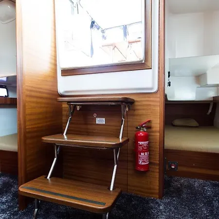 Botel Jacht Motorowy Nautika 1000 Wilkasy