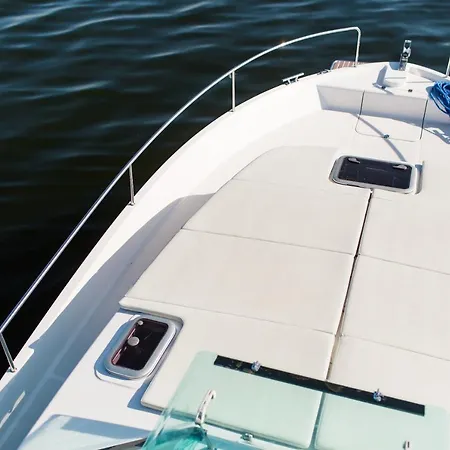 Jacht Motorowy Nautika 1000 Wilkasy