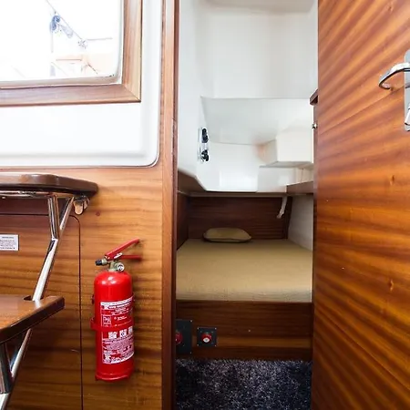 Botel Jacht Motorowy Nautika 1000 *